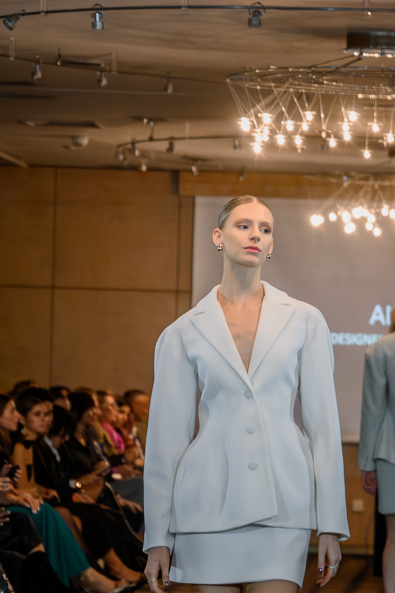 Ophelia Suit – White