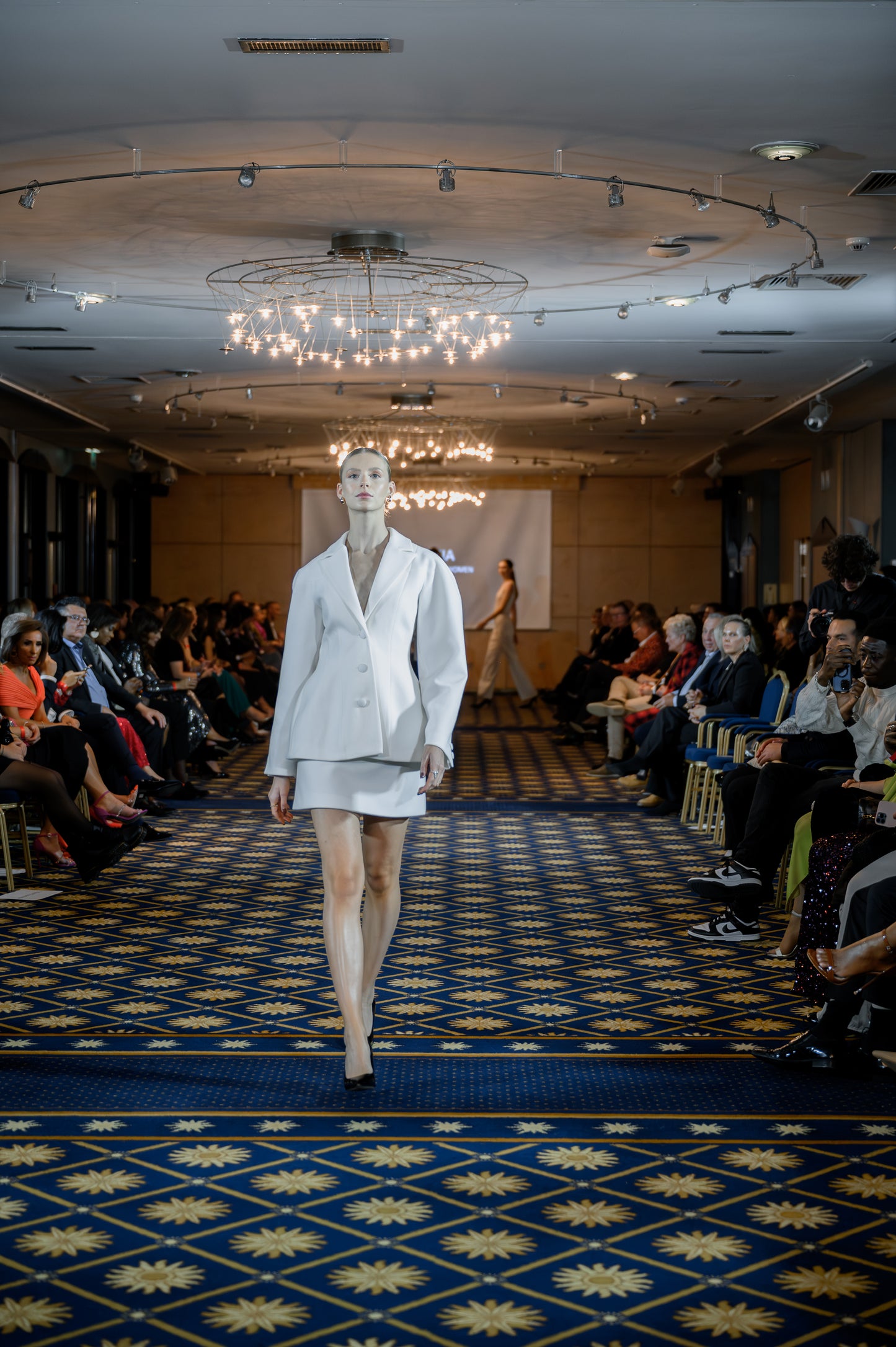 Ophelia Suit – White